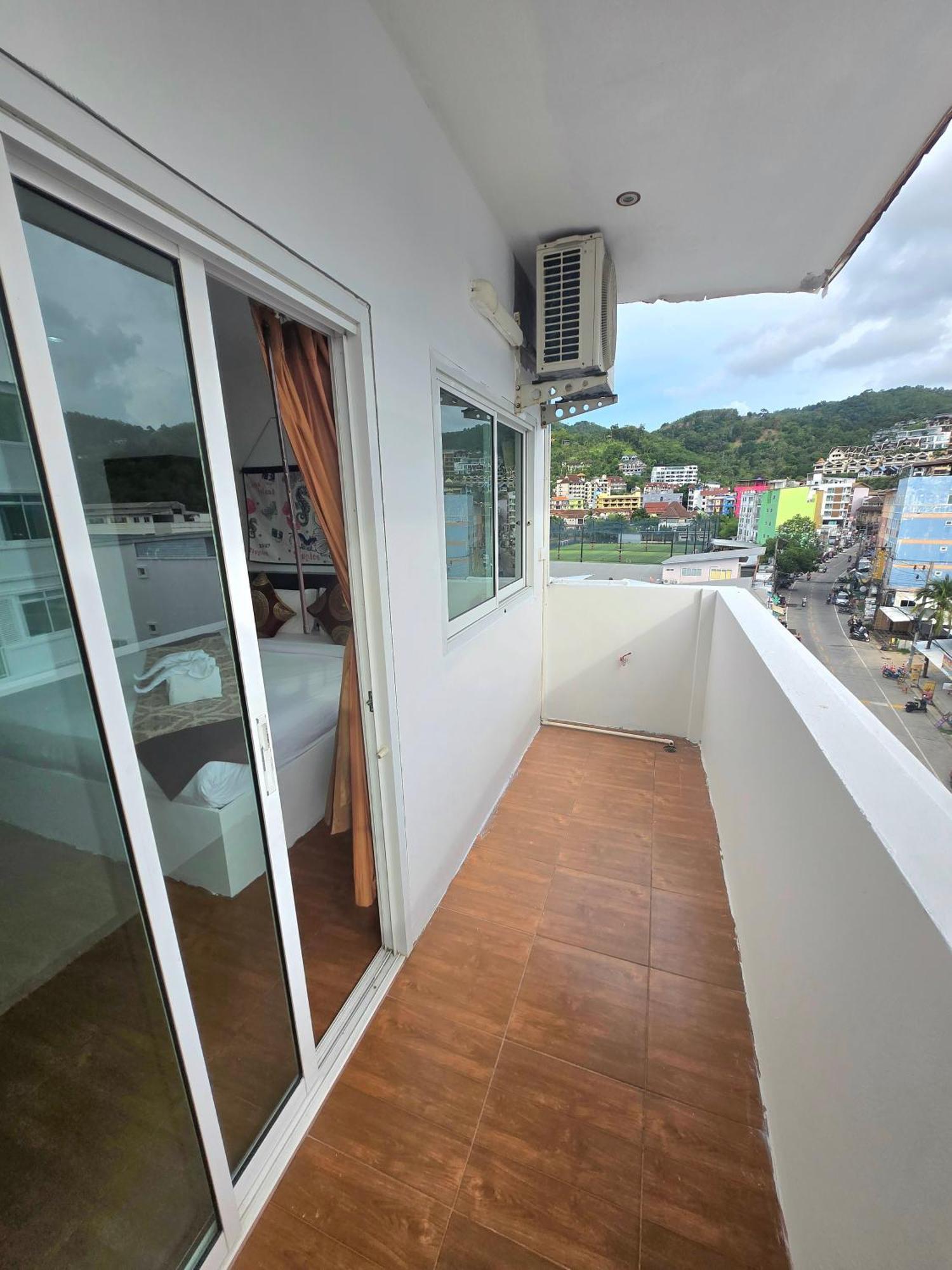 Happy 99 Guest House Patong Εξωτερικό φωτογραφία